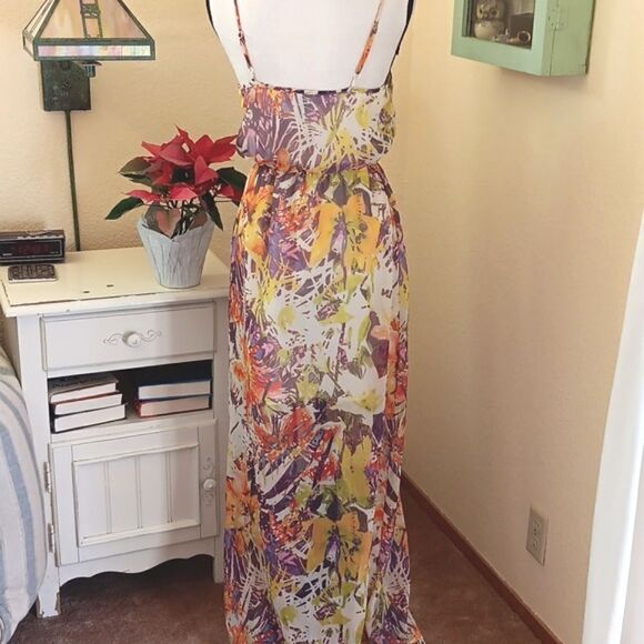 Jessica Simpson Abstract Maxi Dress - Picture 6 of 12
